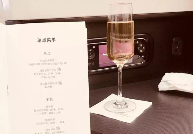 阿提哈德转机福利，不用花钱的一日游以及免费的五星酒店